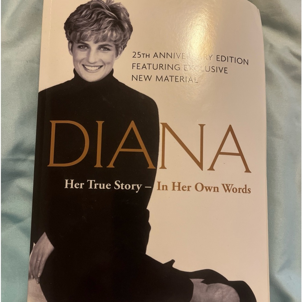 📚 Diana Her True Story in Her Own Words by Andrew Morton book